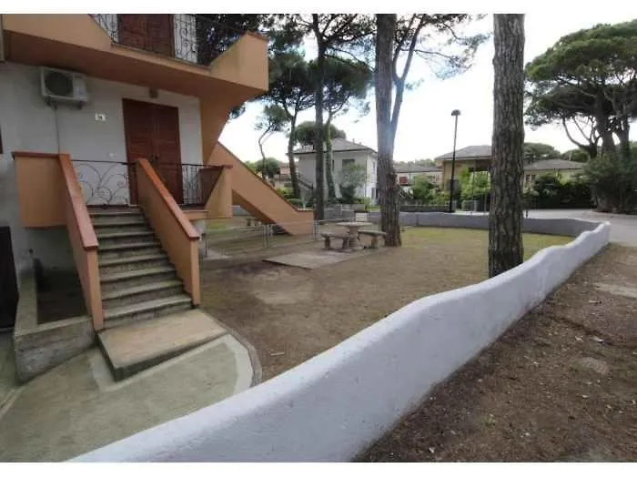 Apartment In Rosolina Mare 24920
