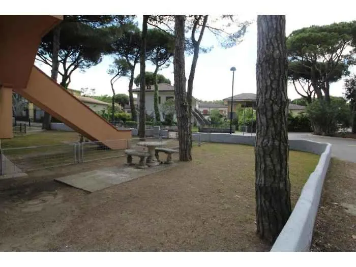 Apartment In Rosolina Mare 24920
